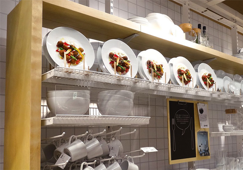 IKEA港北店様（VMD）-食品サンプル模型活用事例